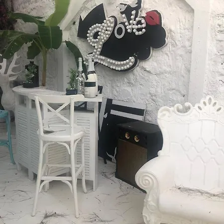 2 Bedroom Stone House With Private Pool In