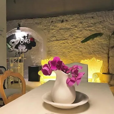 2 Bedroom Stone House With Private Pool In *